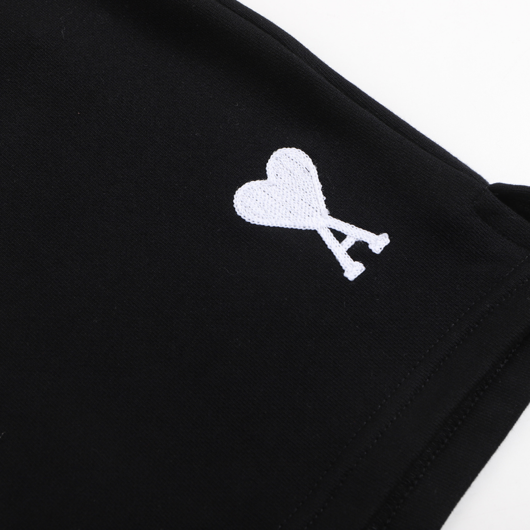 AMI Paris Herren Shorts: Stylisch, Bequem, Hochwertige Baumwolle, Vielseitig, Schwarz/Weiß