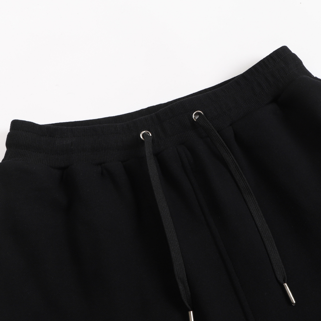 AMI Paris Herren Shorts: Stylisch, Bequem, Hochwertige Baumwolle, Vielseitig, Schwarz/Weiß