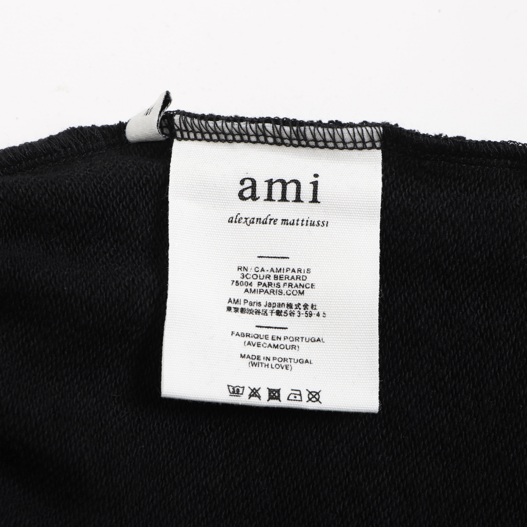 AMI Paris Herren Shorts: Stylisch, Bequem, Hochwertige Baumwolle, Vielseitig, Schwarz/Weiß