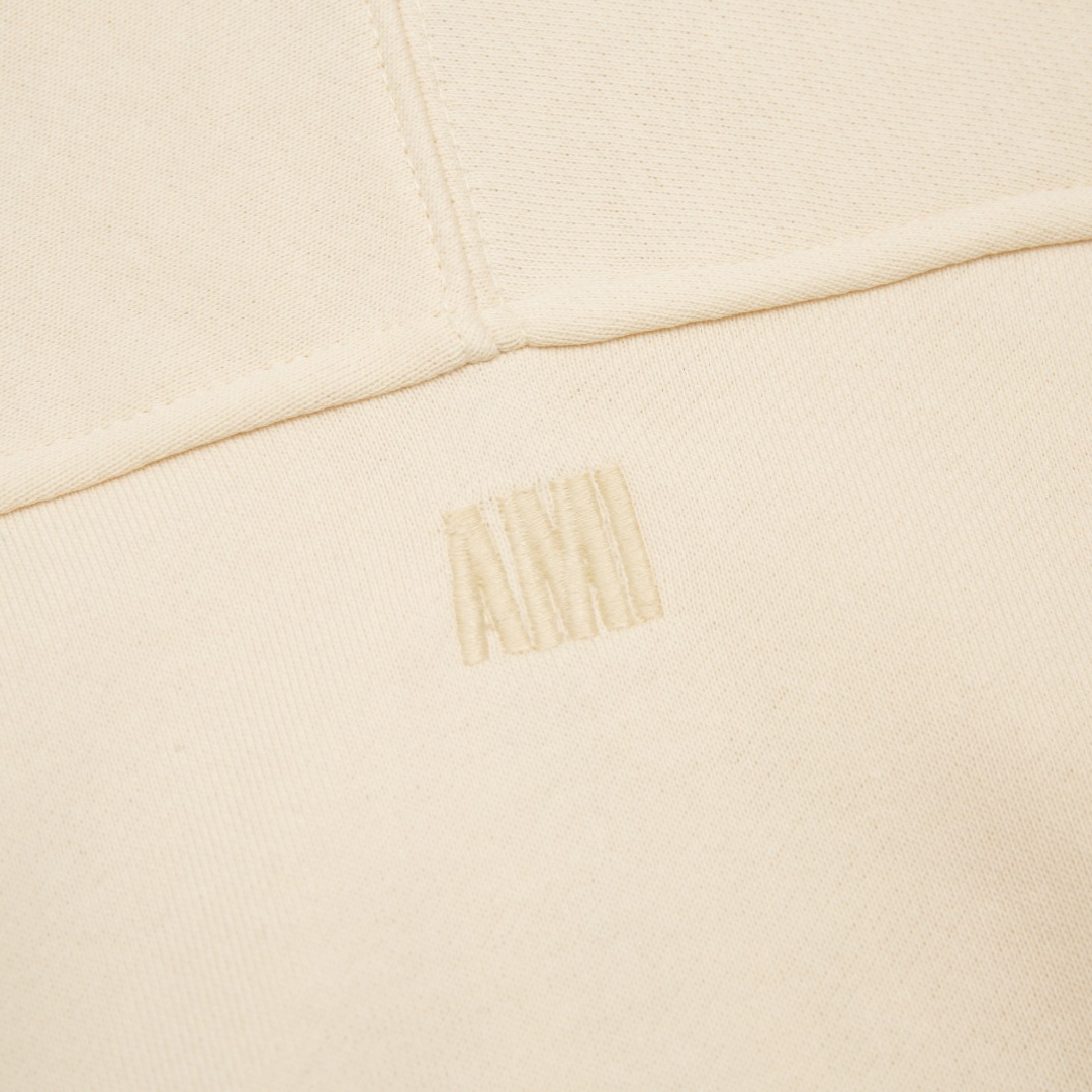 AMI Paris Edle Herz-Patch Jacke Unisex – Stilvolle, Zeitlose Pariser Mode