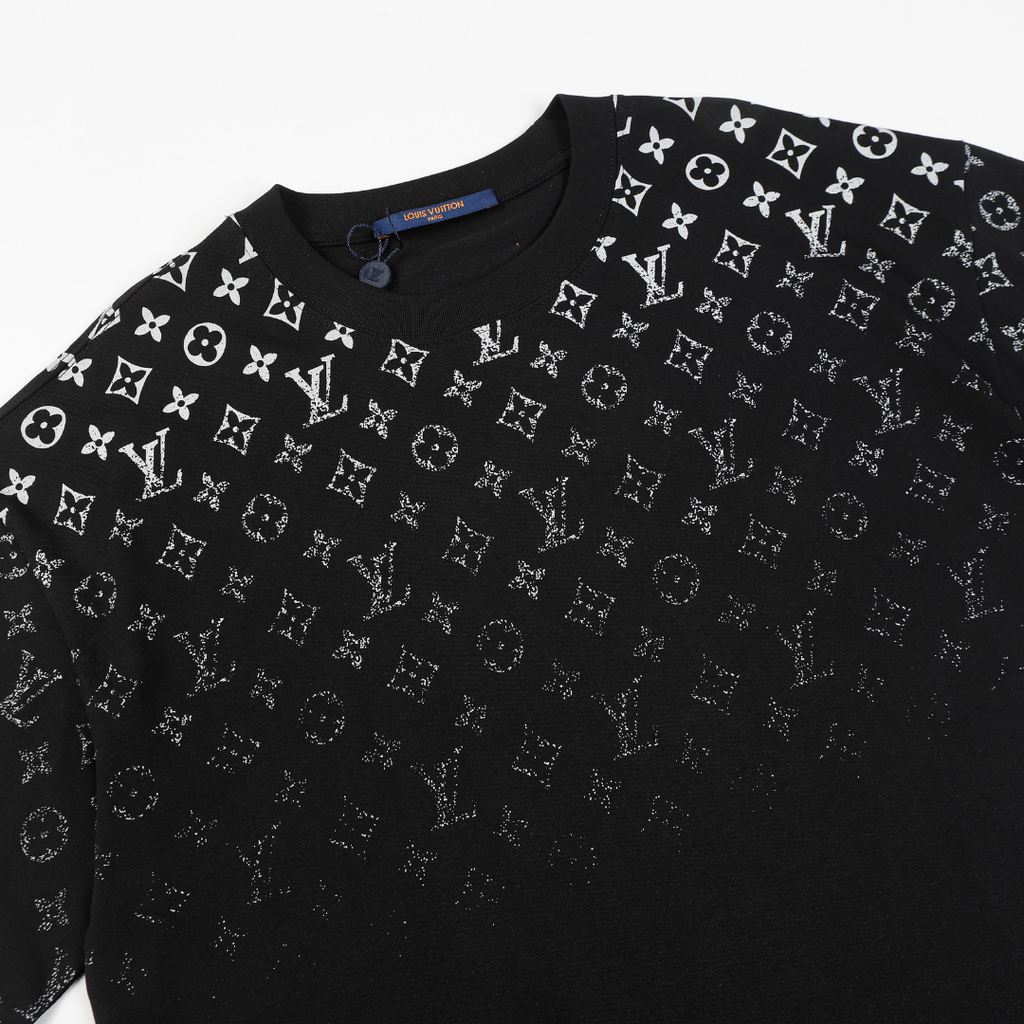 Luxuriöses Louis Vuitton T-Shirt: Ikonisches Design, Premium-Qualität, Bequem