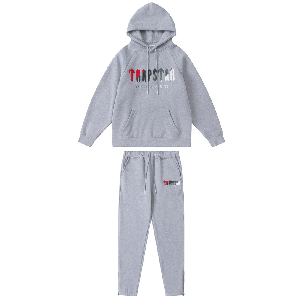 Trapstar Decoded Grauer Trainingsanzug – Stilvoller Streetwear Freizeitanzug mit Logo