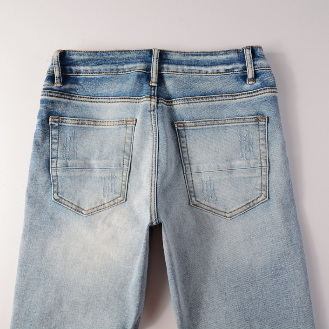 Amiri Patch Logo Jeans Herren Blau – Luxuriöse Slim Fit Designer Denim
