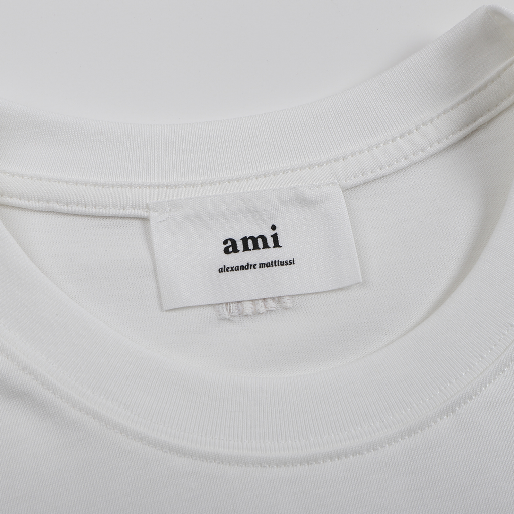 AMI Paris Unisex Baumwoll-T-Shirt mit gesticktem Herz-Logo – Stilvoller Pariser Chic