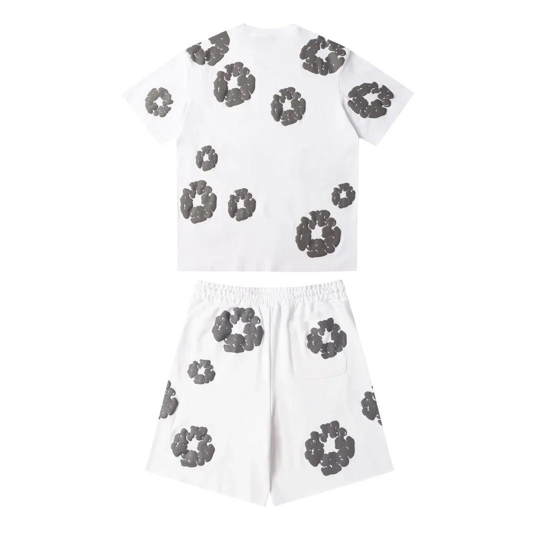 Denim Tears Stylisches Weiß-Graues Short-Set: Cooler Look für entspannte Tage