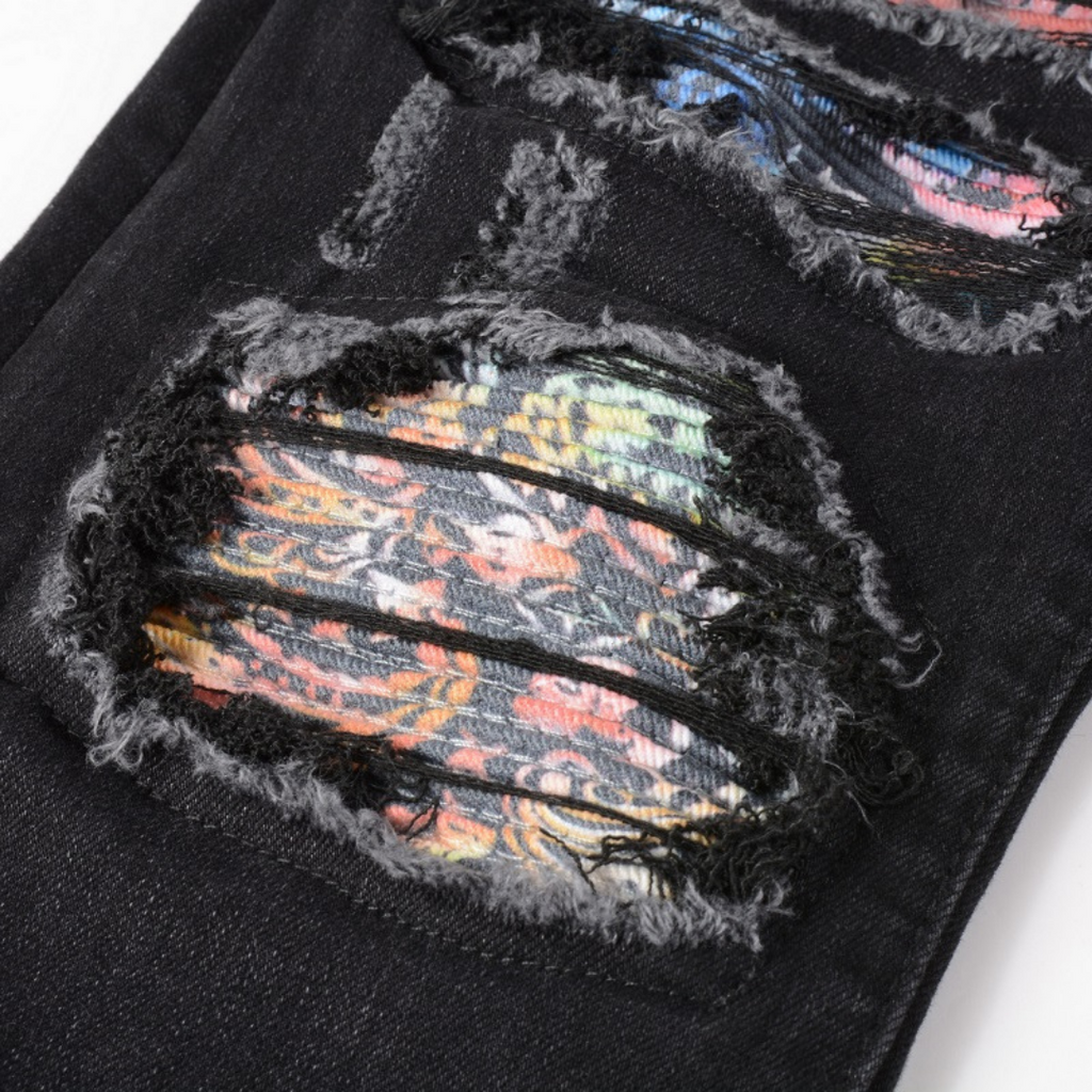 Amiri Camouflage Patch Jeans: Luxuriöse Designer Denim im Rock'n'Roll Stil