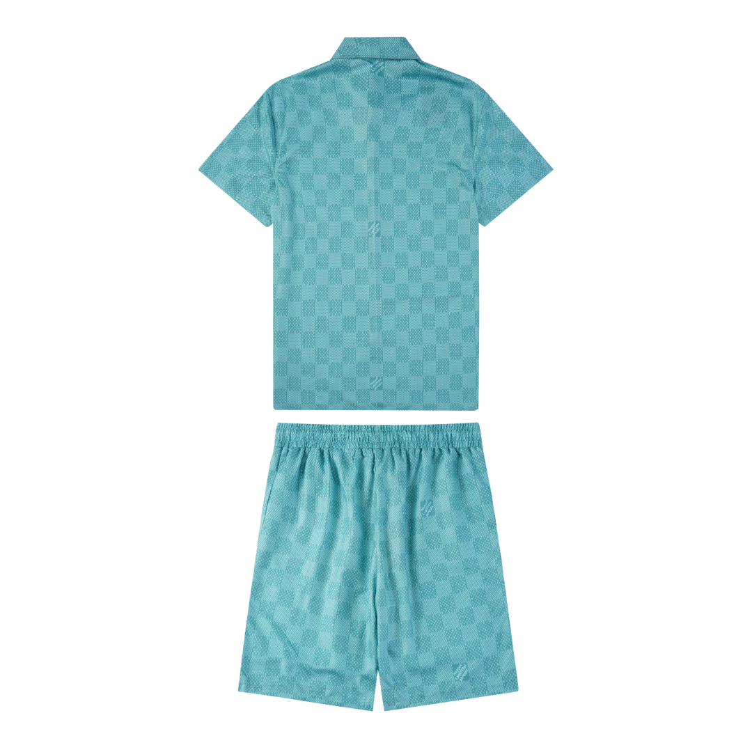 Louis Vuitton Monogramm Set: Edles T-Shirt & Shorts für luxuriösen Freizeit-Stil