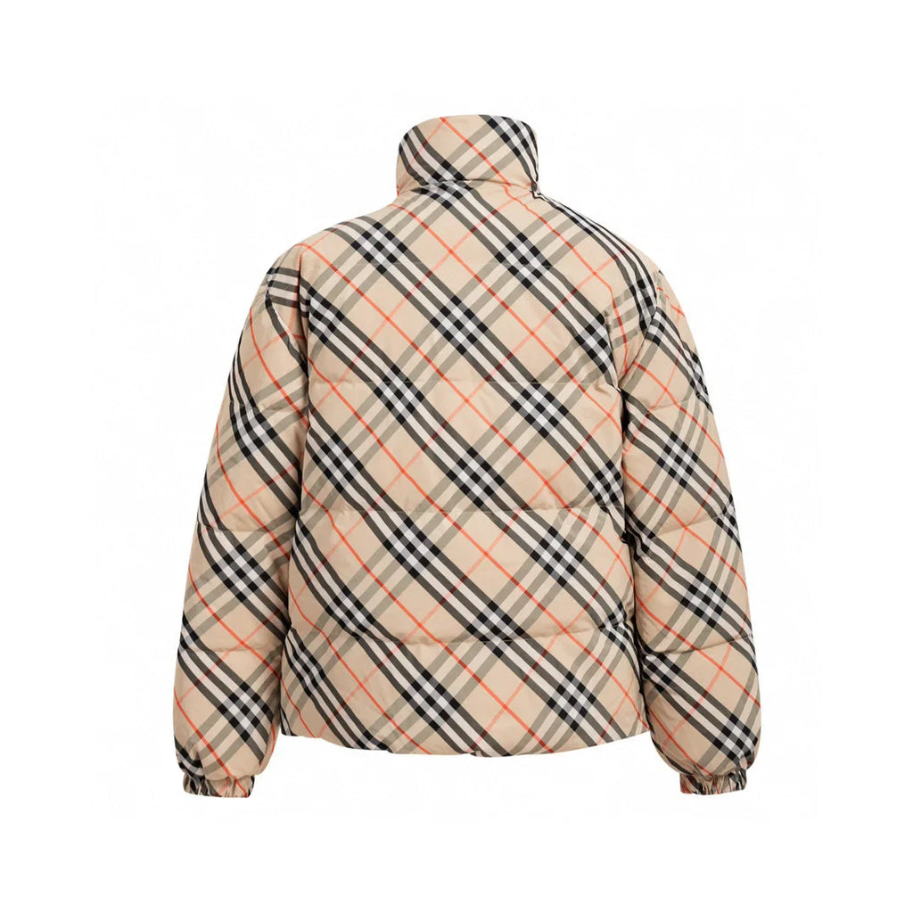 Luxuriöse Burberry Designer Jacke: Zeitloser Britischer Stil mit Hochwertiger Verarbeitung