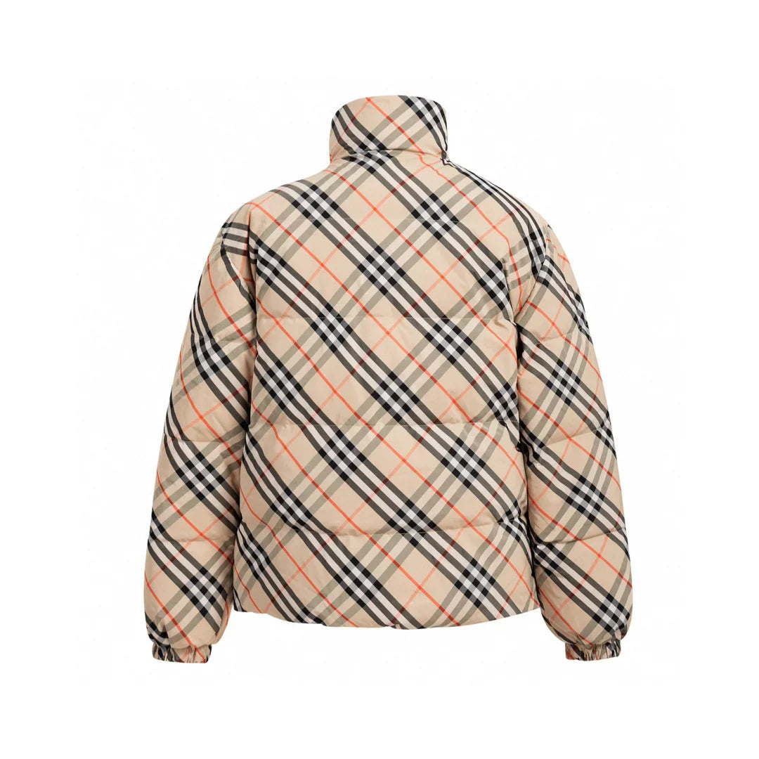 Luxuriöse Burberry Designer Jacke: Zeitloser Britischer Stil mit Hochwertiger Verarbeitung