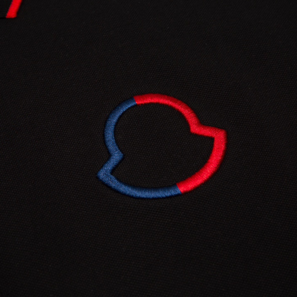 Moncler Luxus Herren Monogramm Polohemd: Stilvolles Baumwoll-T-Shirt für Freizeit