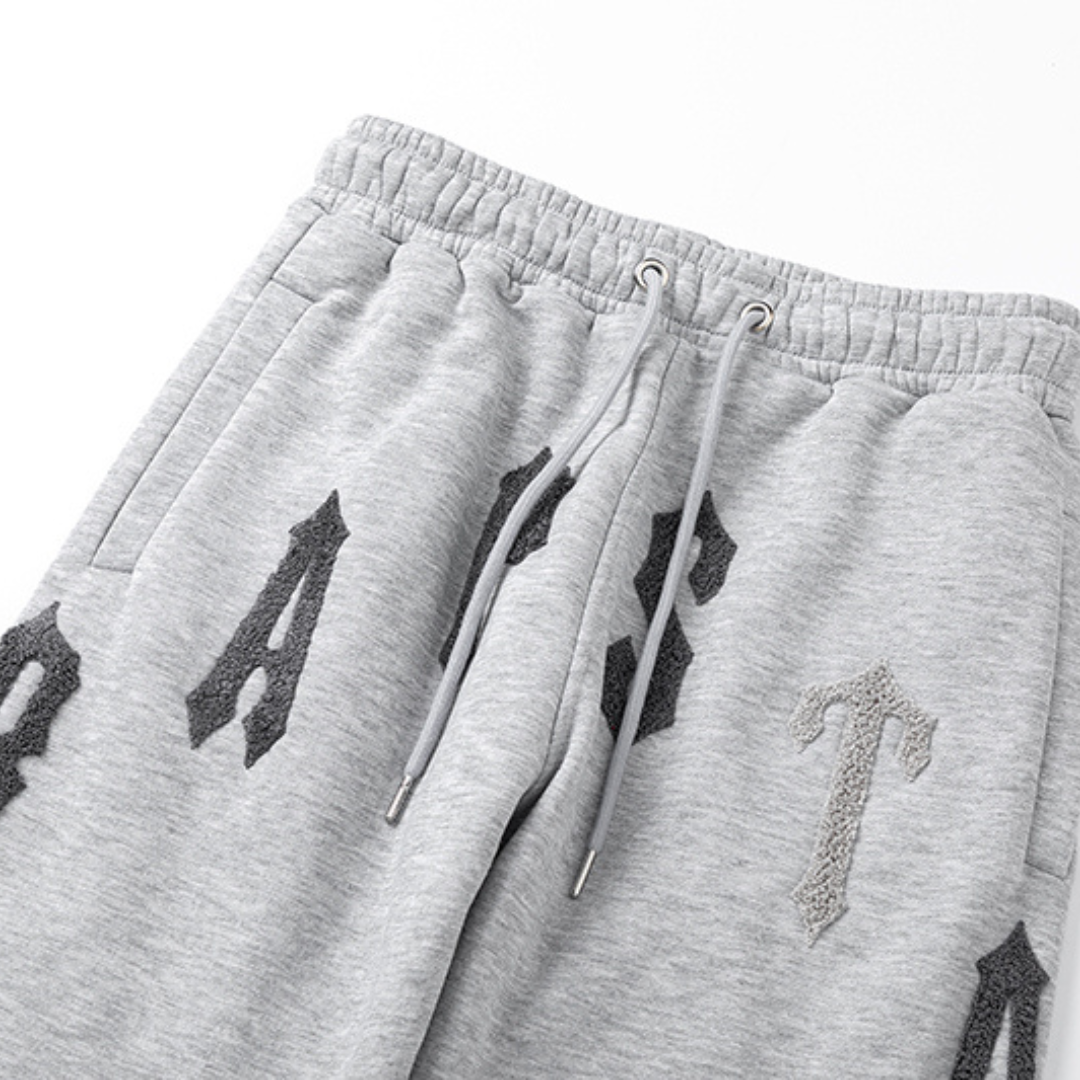 Trapstar Decoded Arch 2.0 Grauer Trainingsanzug: Urbaner Style für Komfort & Auftritt