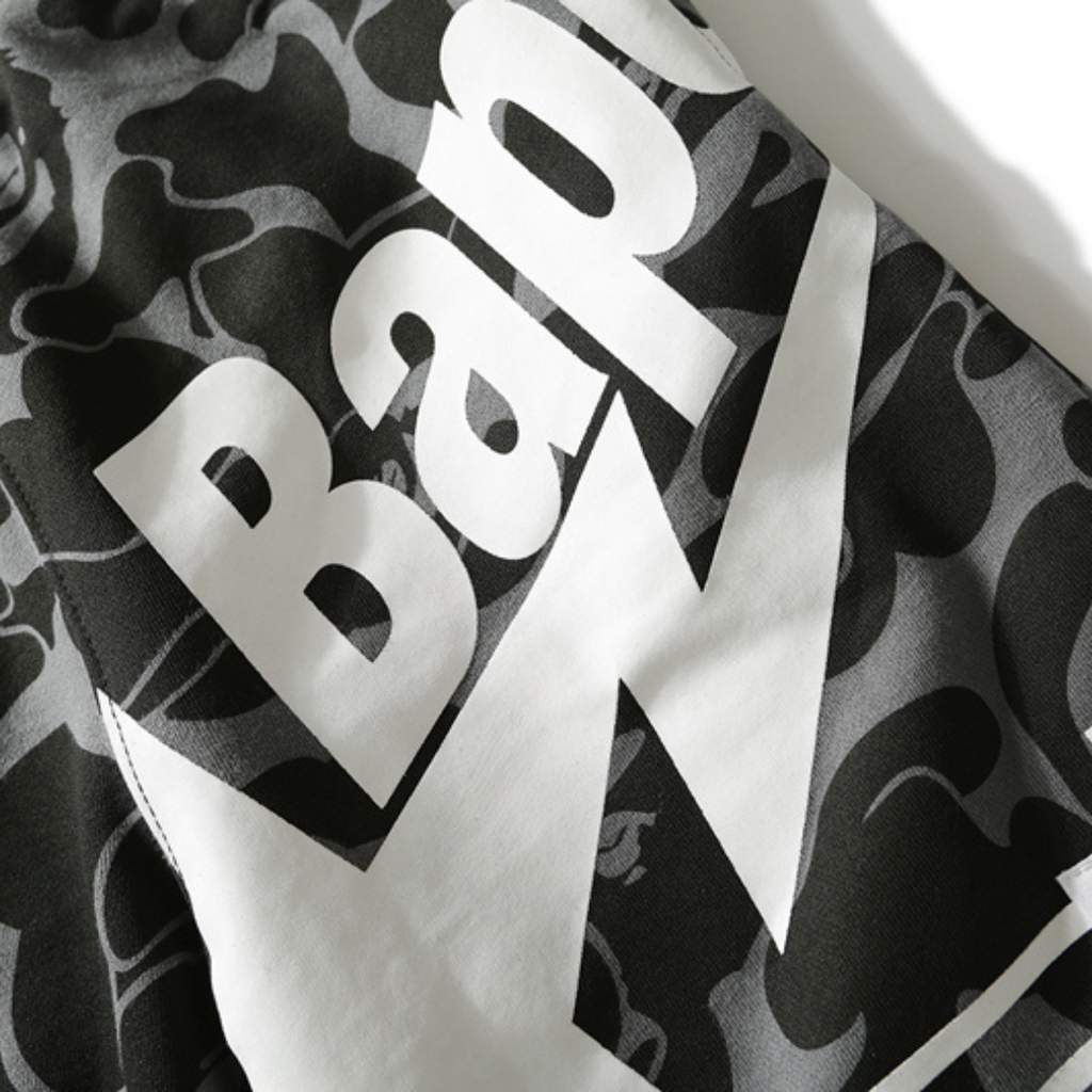 BAPE Streetwear Shorts Unisex – Ikonisches Japanisches Affen-Logo Design – Exklusiver Komfort