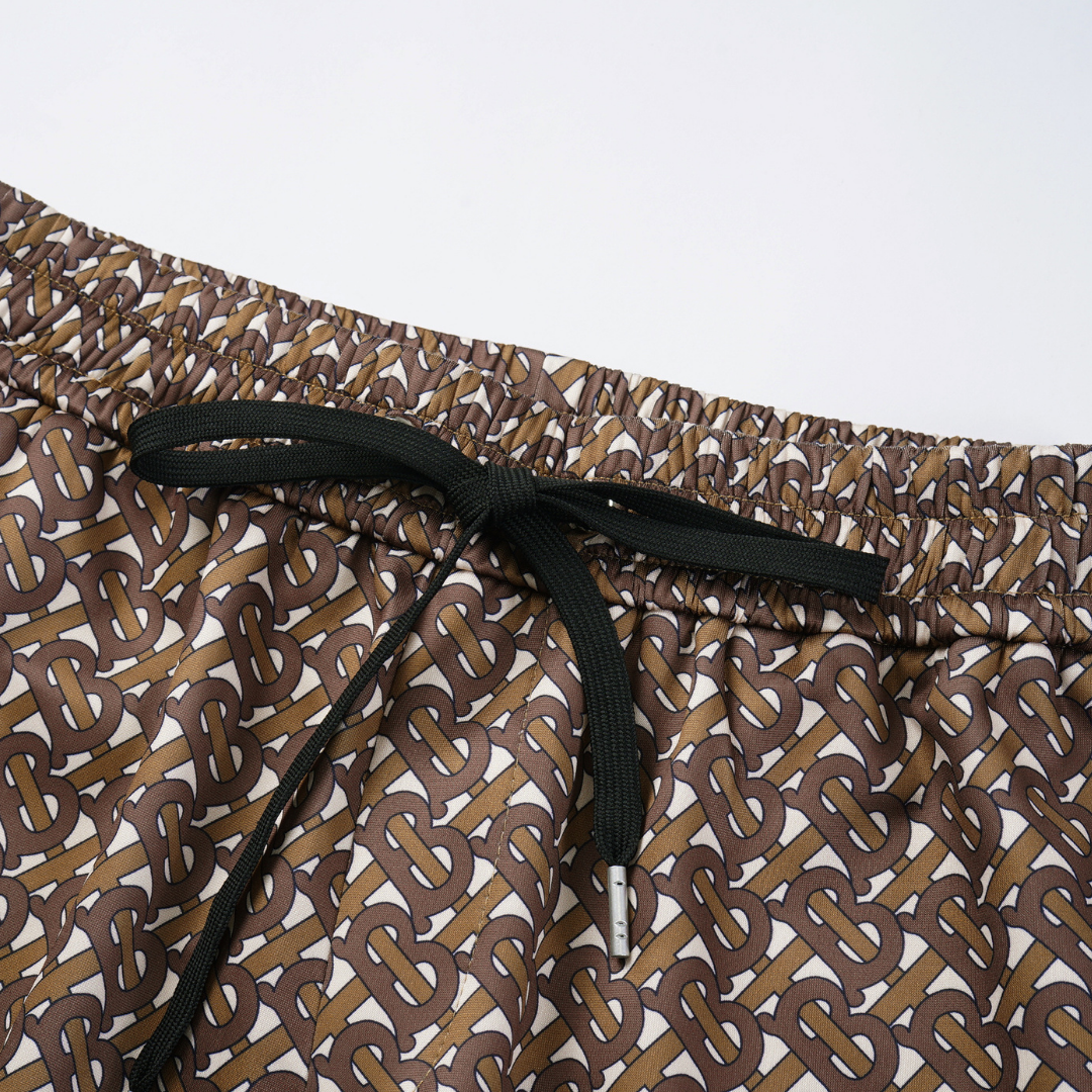 Burberry Designer Shorts: Luxuriöse Baumwoll-Bermudas für Herren – Stilvoll & Bequem