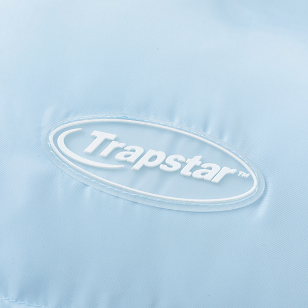Trapstar Irongate Baby Blau Jacke: Exklusive Streetwear für den modernen Style