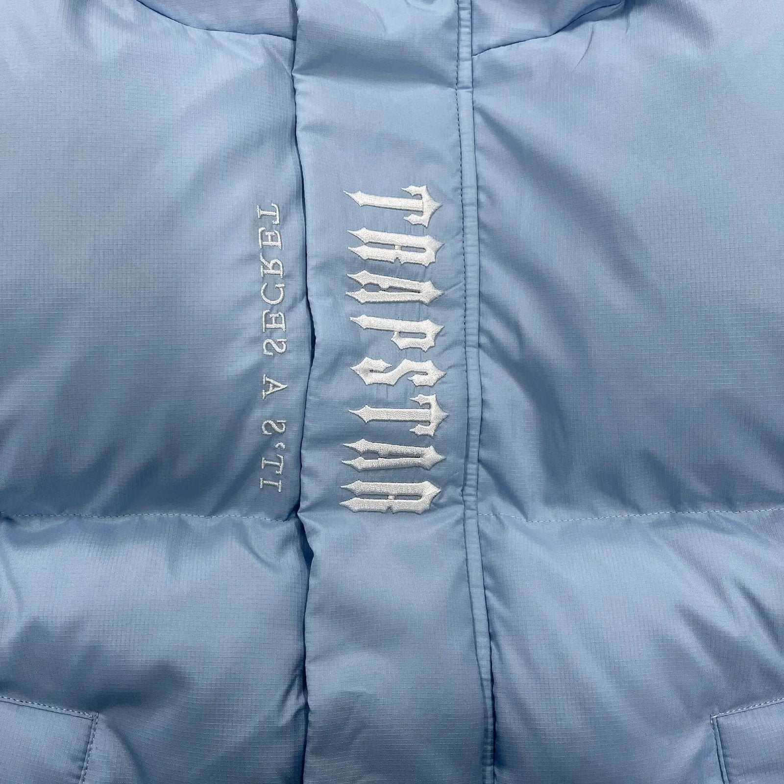 Trapstar Geheimnisvolle Himmelblaue Jacke Urban Streetwear Stil Herren Damen