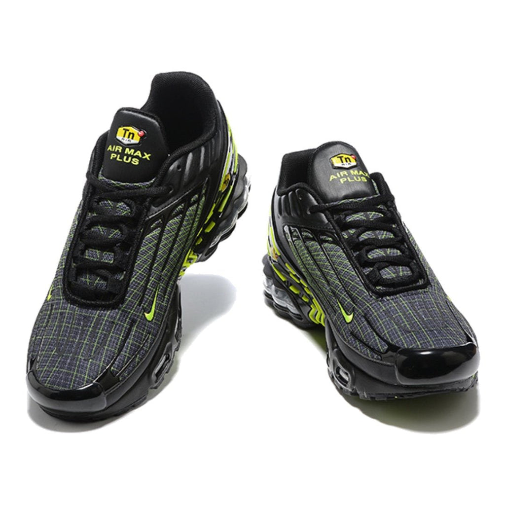 Nike Air Max Plus 3 TN Sneaker: Federnde Dämpfung, Futuristisches Design, Ultimativer Komfort