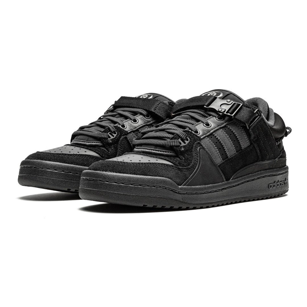 Adidas Forum Buckle Low Bad Bunny "Back To School" Schwarzer Wildleder Sneaker