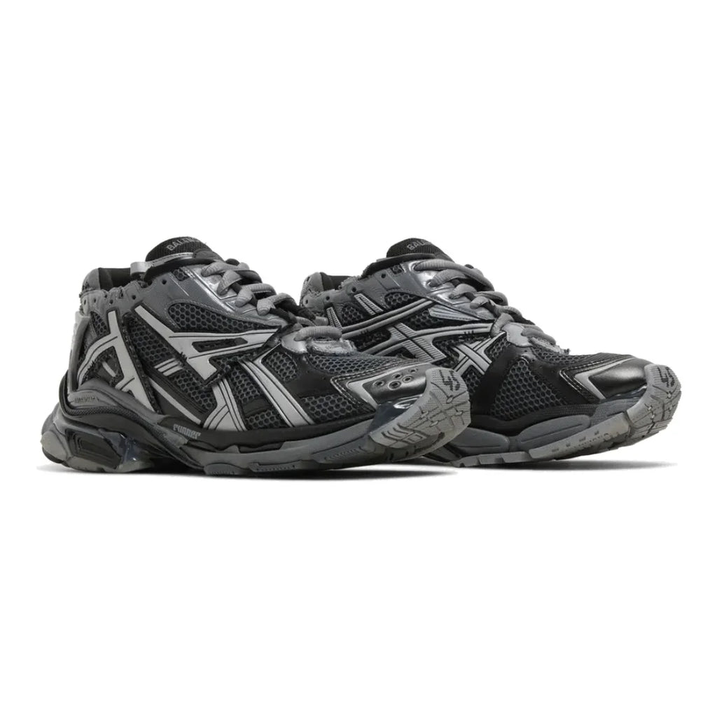 Balenciaga Runner Sneaker Dunkelgrau Schwarz: Stylisch, Mesh-Nylon, Abgenutzter Look