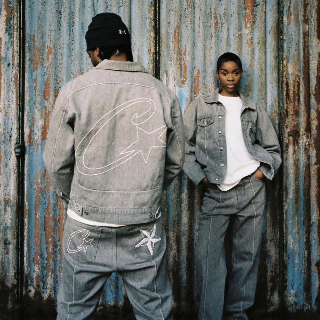 Corteiz Grau Denim Set: Hochwertige Streetwear für Exklusiven Urbanen Style