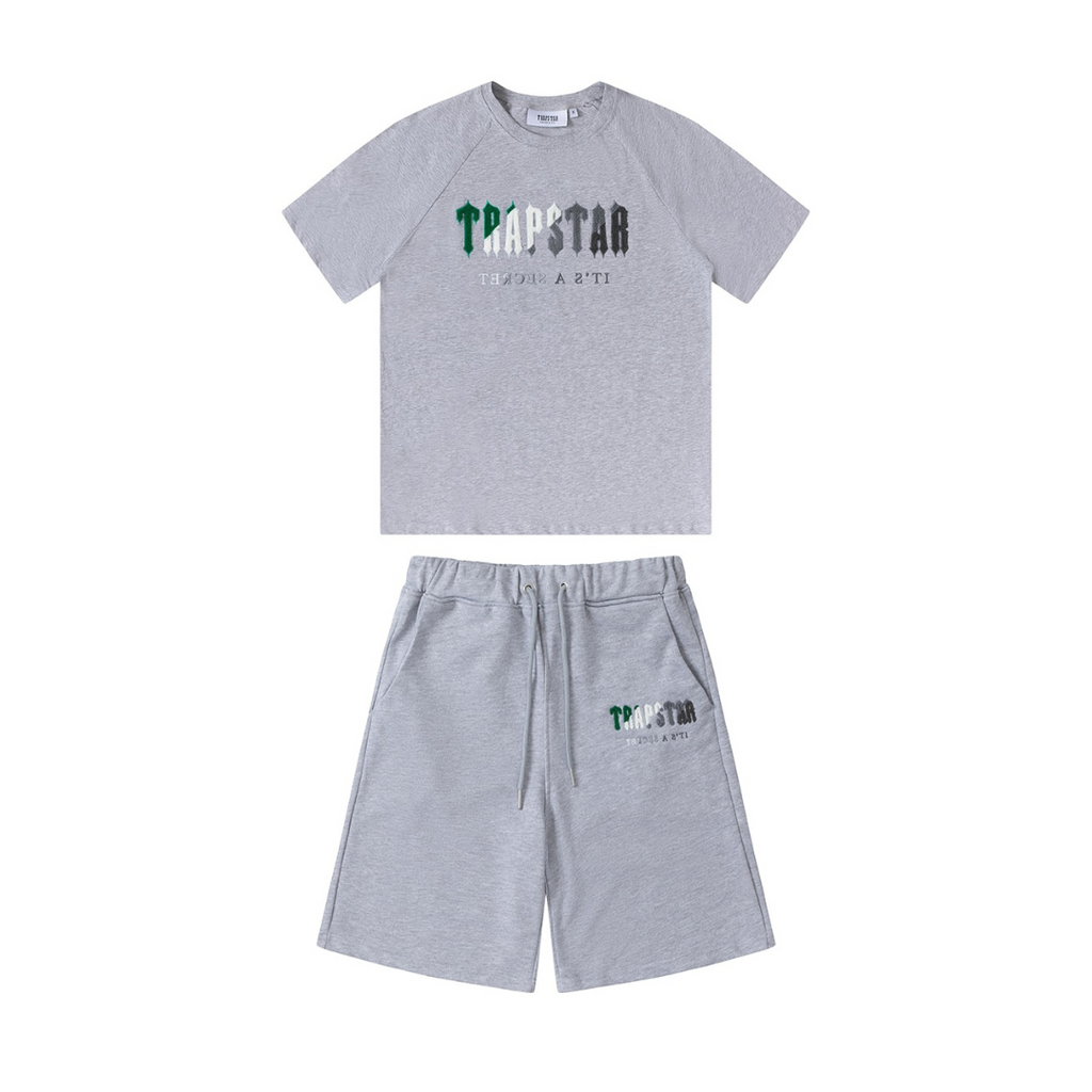 Trapstar Decoded Chenille Shorts Set Grau Grün Herren Streetwear Outfit